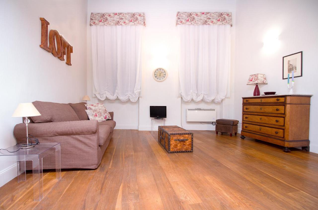 Charming Santa Croce Loft Appartement Florence Buitenkant foto
